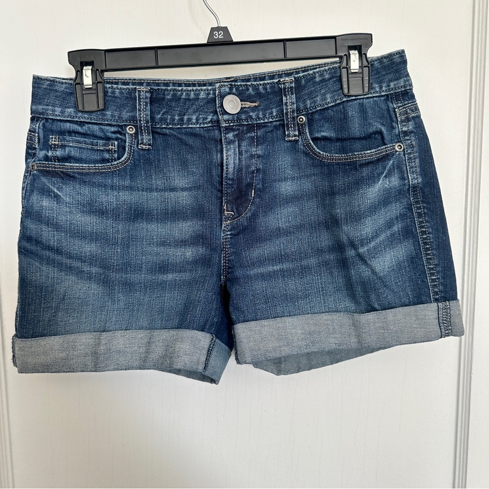 Loft folded cuff, denim shorts, size 2.